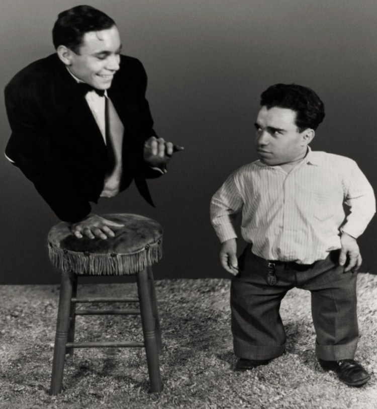 Johnny Eck and Angelo Rossitto in 'Freaks'